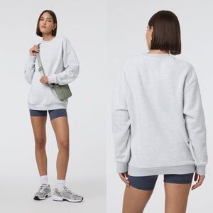 NWT Vuori Restore‎ Oversized Crew Fleece Pullover Pale Grey Heather Medium